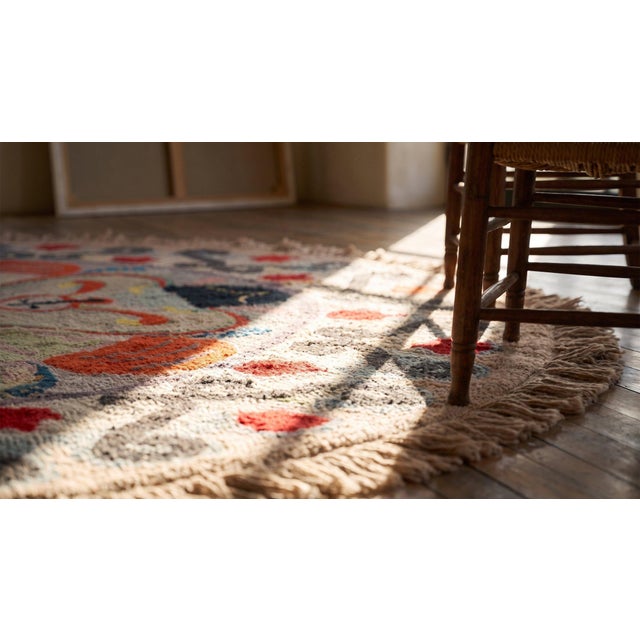 1920s Gray Medallion Round Folk Art Antique American Hooked Rug 6'2" X 6'5" Handknotted Wool Carpet For Sale - Image 11 of 12