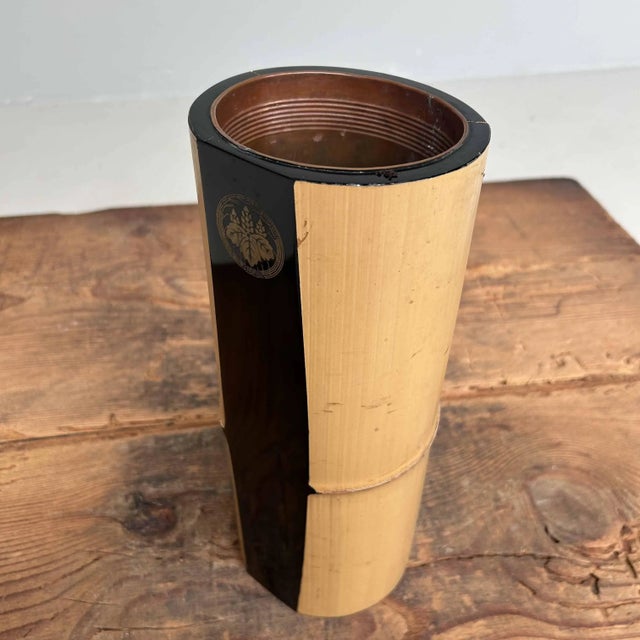 Mid-Century Modern Shōwa Era Lacquered Bamboo Ikebana Vase, Japan, 1950s For Sale - Image 3 of 10
