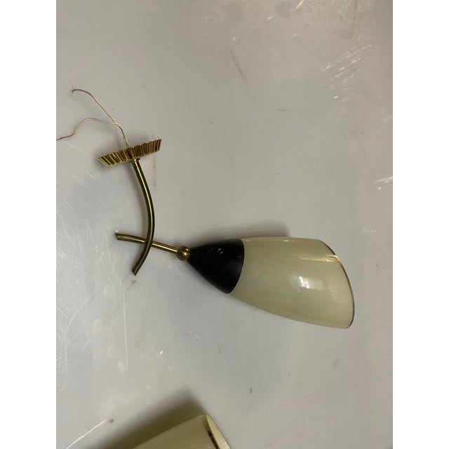 Cream Italian Glass & Brass Wall Sconces in the style of Stilnovo, 1960s, Set of 2 For Sale - Image 8 of 12