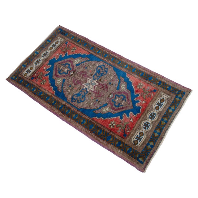 Textile 1970s Hand Knotted Small Oushak Rug Mini Rug Mat - 1'10" X 3'5" For Sale - Image 7 of 14