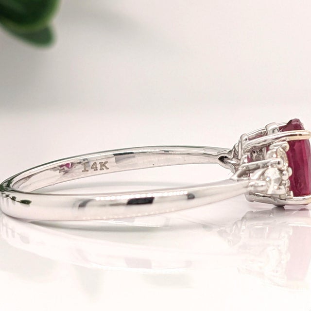 Red Bright Red Ruby Ring w Earth Mined Diamonds in Solid 14K Gold Oval 8x6mm For Sale - Image 8 of 8