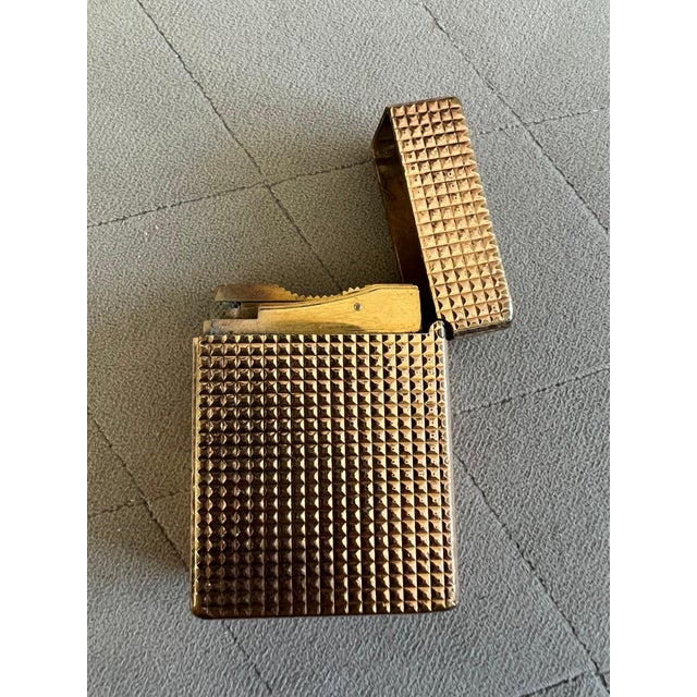 Vintage Gold-Plated Diamond Head Pocket Gas Lighter By S. T. Dupont, Paris For Sale - Image 17 of 18