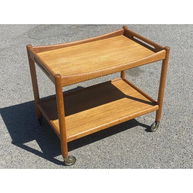 Mid-Century Modern Bar Cart in Oak attributed to Hans Wegner, Denmark, 1950s For Sale - Image 4 of 13