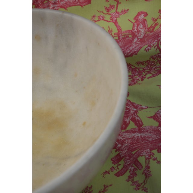 1970s Huge White / Gray Veined Round Marble Pedestal Bowl Deep Compote - Centerpiece For Sale - Image 5 of 15
