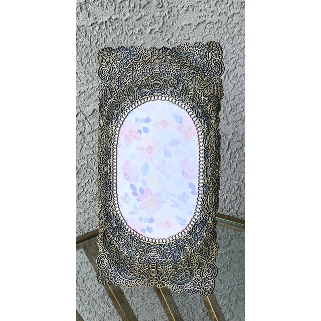 Late 20th-Century Art Nouveau-Inspired Bronze-Tone Filigree Easel Back Picture Frame For Sale - Image 15 of 18