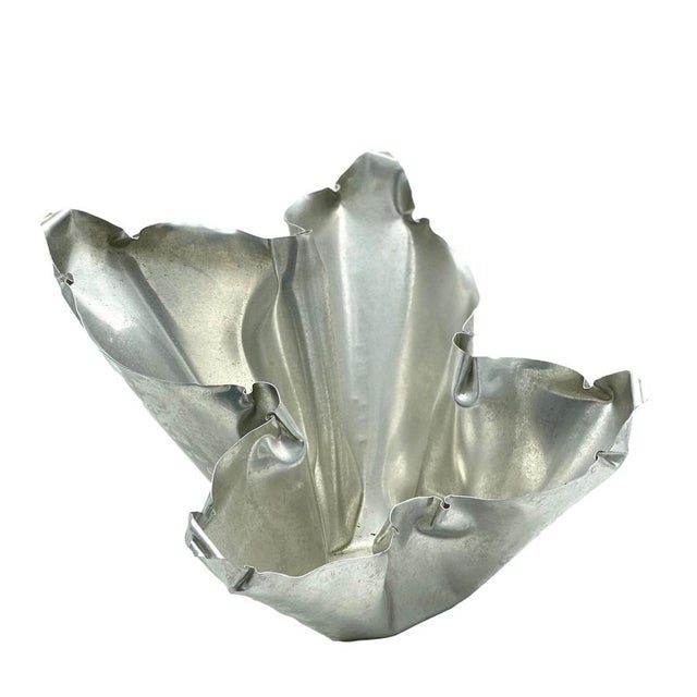 1970s Brutalist Sheet Metal Centerpiece by Lino Sabattini, Italy, 1970s For Sale - Image 5 of 10