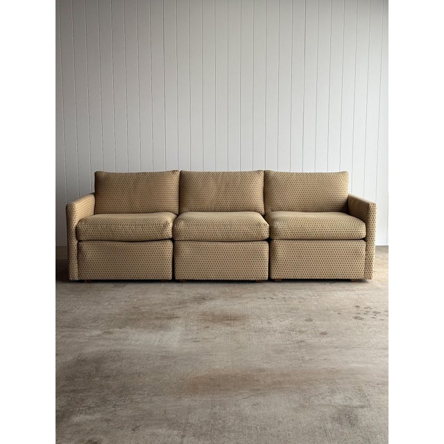 Designed by Charles Pfister for Knoll, this vintage three-piece modular sectional exemplifies the quiet sophistication and...