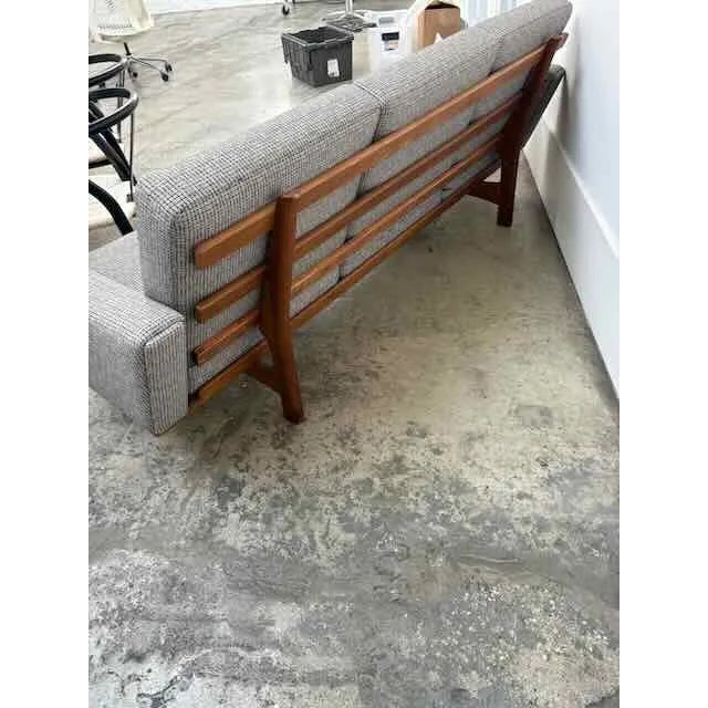 Mid-Century Modern 1960s Hans J Wegner for Getama 3 Seat Sofa Model Ge-236/3 For Sale - Image 3 of 7