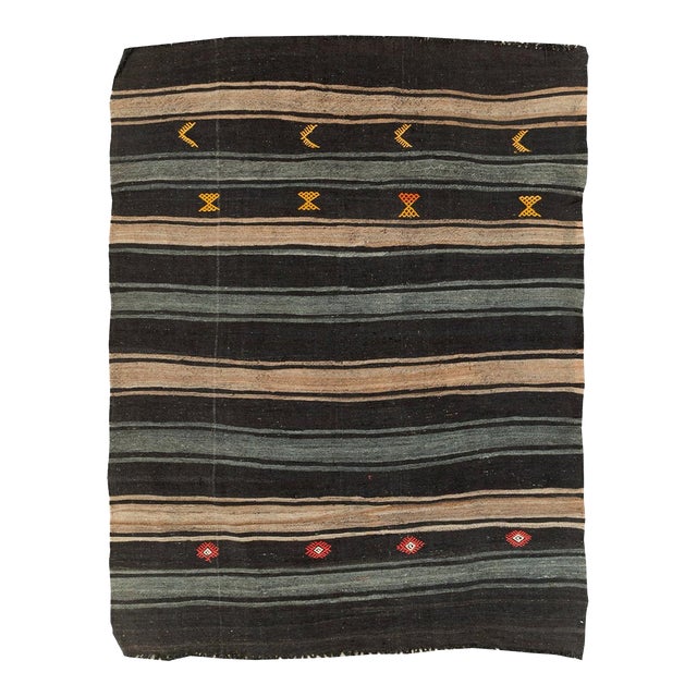 Galerie Shabab Collection Mid-20th Century Handmade Turkish Flatweave Kilim Accent Rug For Sale