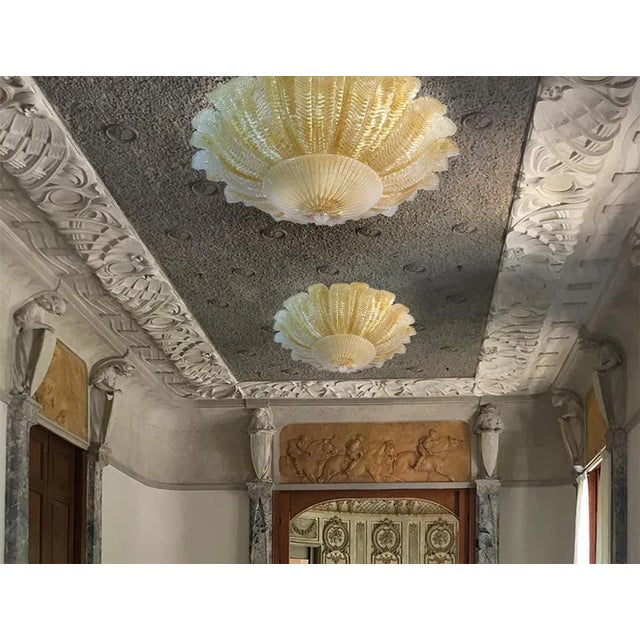 Gold Large Ceiling Leaves Pendants in the style of Barovier & Toso, 1980s, Set of 2 For Sale - Image 8 of 14