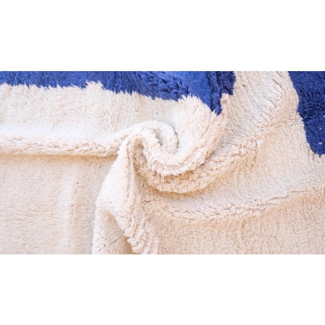 Contemporary Beni Ourain Rug - 8.2 X 3.9 Ft For Sale - Image 9 of 10
