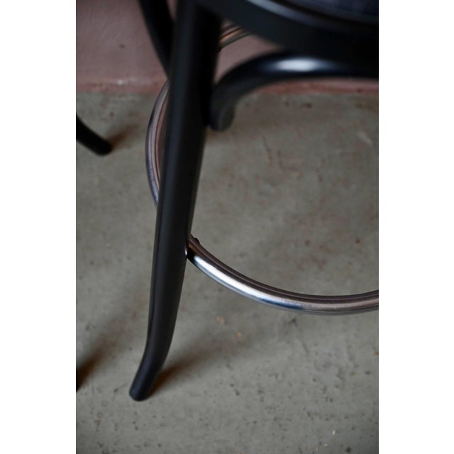 Metal Bistro Bar Stools in Black and Chrome Tortoiseshell Vinyl, 1960s, Set of 2 For Sale - Image 7 of 14