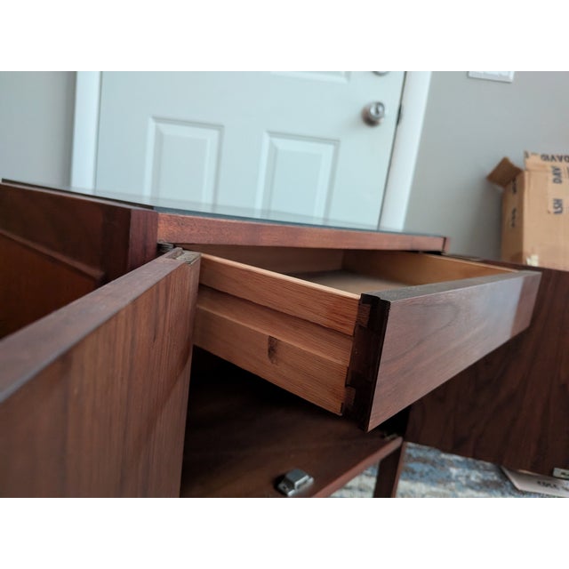 Brown 1960s Attributed to Jack Cartwright Mid-Century End Tables For Sale - Image 8 of 10