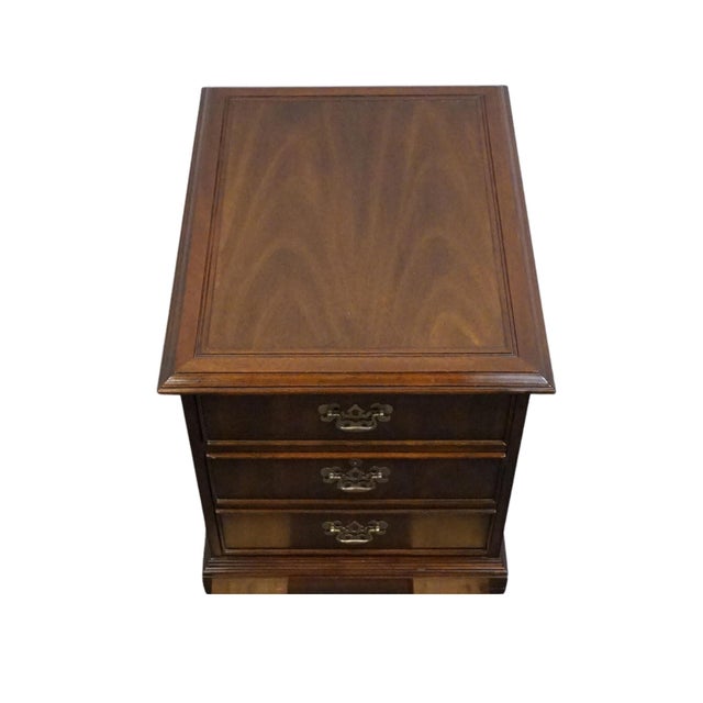 Sligh Furniture Solid Mahogany Traditional Style 22" File Cabinet For Sale - Image 9 of 12