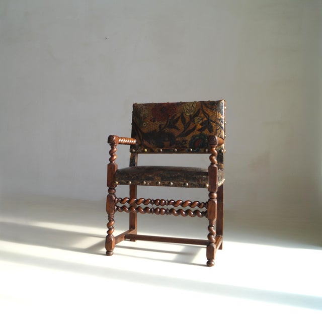 Wood Flemish Walnut Armchair with Gilt Cordoba Leather, Late 17th Century For Sale - Image 7 of 18