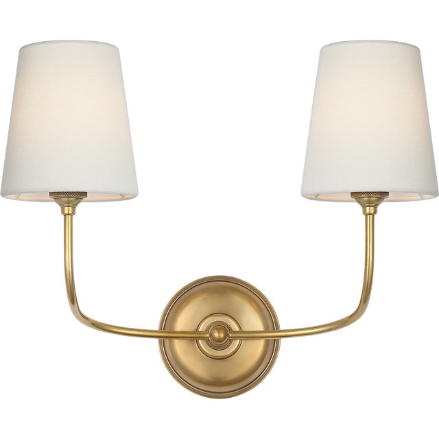 2020s Thomas O'Brien for Visual Comfort Signature Vendome 16" Cordless Double Sconce in Hand-Rubbed Antique Brass with Linen Shades For Sale - Image 5 of 12