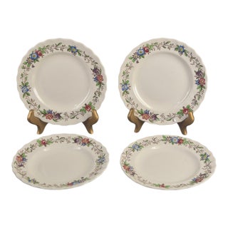 Vintage Spode Copeland England Felicity Floral Pattern 9'' Plates - Set of Four For Sale