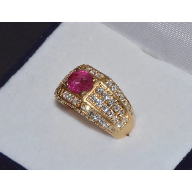 Certified Natural 2.81Cts VS F Diamond Vivid Red Ruby 18K Solid Gold Cigar Ring Band, size 6.5 For Sale - Image 10 of 10