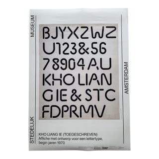 Kho Liang Ie, Affiche Met Ontwerp Voor Een Lettertype, Begin Jaren 1970, Exhibition Poster, Printed in Netherlands For Sale