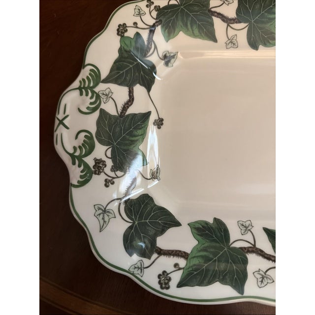 Wedgwood 1950s Wedgwood Napoleon Ivy Queen's Ware Square Handled Cake Plate 10.5" For Sale - Image 4 of 7