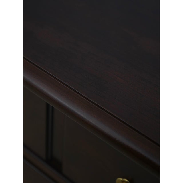 Stickley Colonial Williamsburg Mahogany Chest Nightstand For Sale - Image 11 of 18