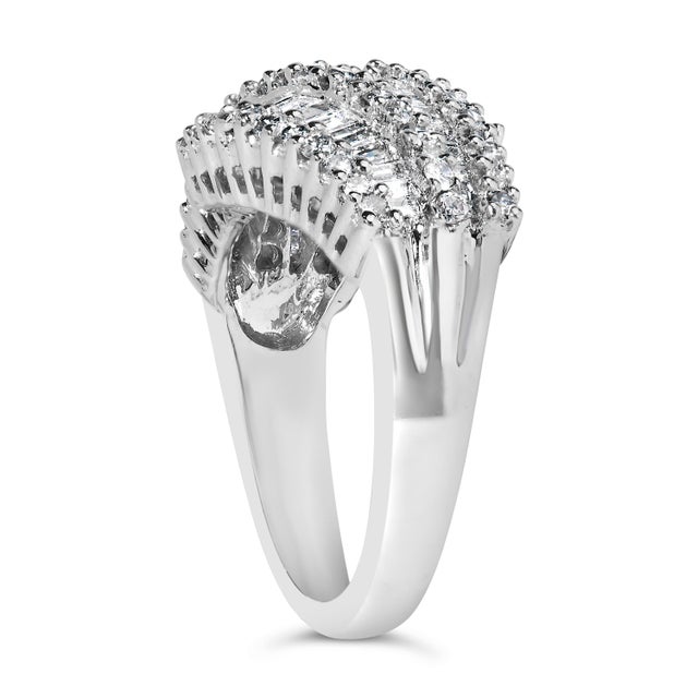 Haus of Brilliance 14K White Gold Diamond Cocktail Ring Band (1 3/4 Cttw, H-I Color, SI2-I1 Clarity) - Size 8 For Sale - Image 4 of 7