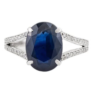 Early 21st Century 4.57Ct Blue Sapphire & Diamond Split Shank Ring Size 5 in 14k Gold For Sale