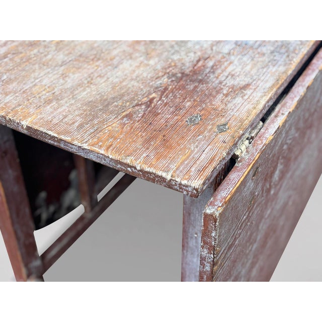 Wood 19th Century Swedish Painted Drop-Leaf Dining Table, 1810 For Sale - Image 7 of 13
