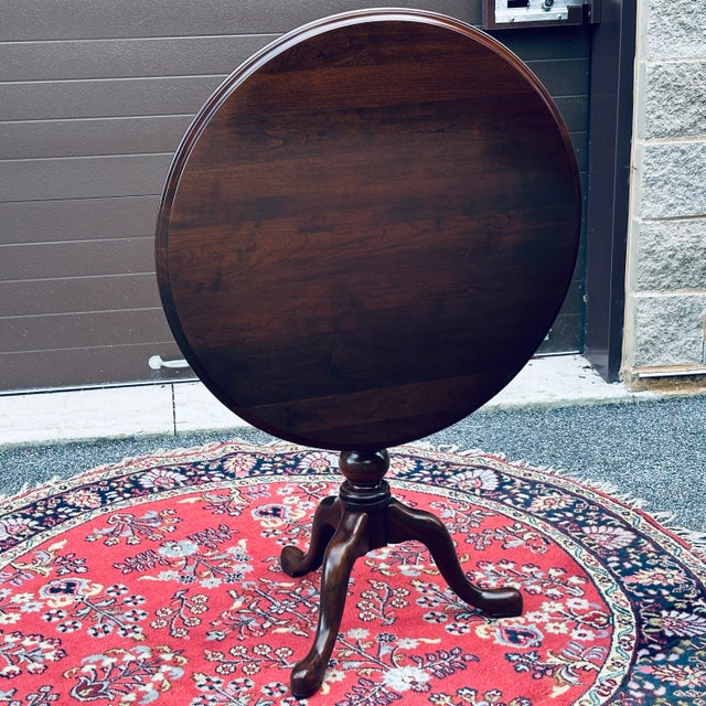 Ethan Allen Ethan Allen Georgian Court Rotating Tilt Top Tripod Tea Table 11-8203 For Sale - Image 4 of 12