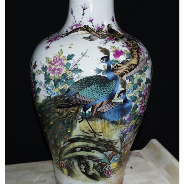 Chinese Qianlong Porcleain Vases, Set of 2 For Sale - Image 4 of 11