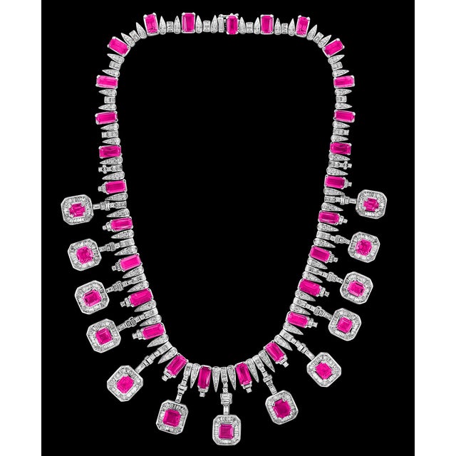 Modern Gia Certified, No Heat, 60 Ct Pink Sapphire & 25 Ct Diamond Necklace Suite 18 Kt For Sale - Image 3 of 8