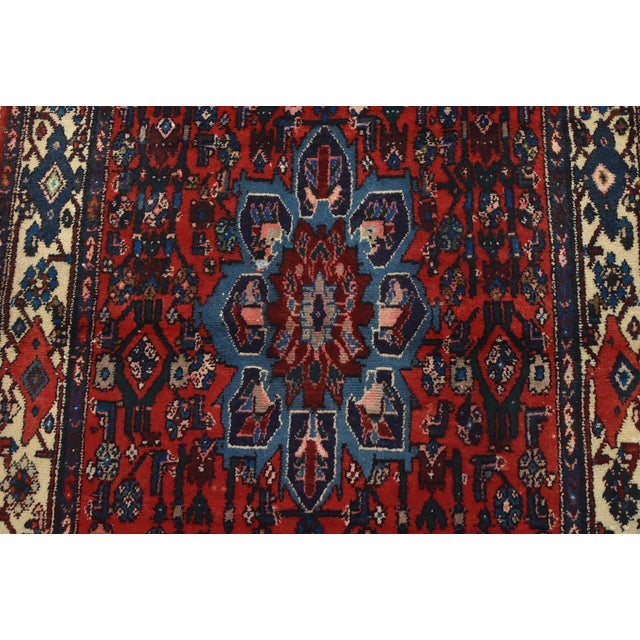 Hamedan Runner 4’4” X 9’10” Red Wool Vintage Tribal Hand-Knotted Oriental Rug For Sale In Philadelphia - Image 6 of 15
