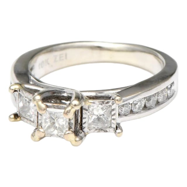 10KW Three Stone Princess Diamond(0.84) Ring, size 5.25 For Sale