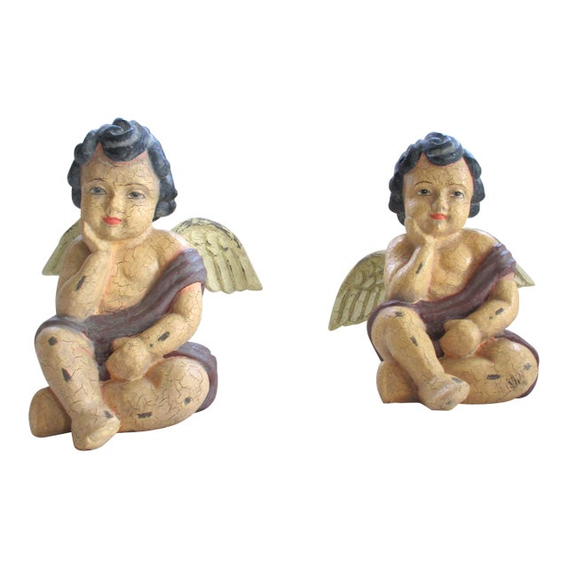 Vintage Pair of Italy Tuscan Style Hand Painted Cherubs Figures For Sale