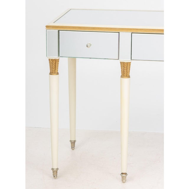 American Suzanne Kasler for Hickory Chair Company Mirrored Vanity Table For Sale - Image 3 of 9