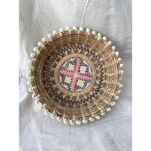 Tan Vintage Hand Woven Seagrass/Raffia Bowl W/Sea Shell Trim & Embroidery For Sale - Image 8 of 8