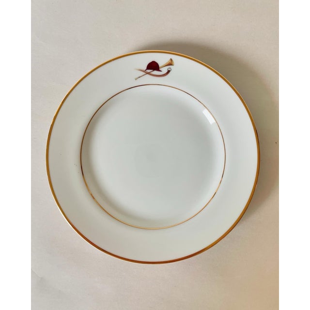 Vintage Huntsman, Serving Platter and Two Plates With an Equestrian Theme For Sale - Image 4 of 7