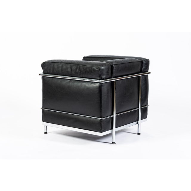 1980s Authentic Cassina Lc2 Black Leather Petit Lounge Chair by Le Corbusier, 4x Avail For Sale - Image 5 of 17