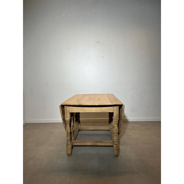 Vintage Extendable Drop-Leaf Dining Table in Oak For Sale - Image 4 of 6