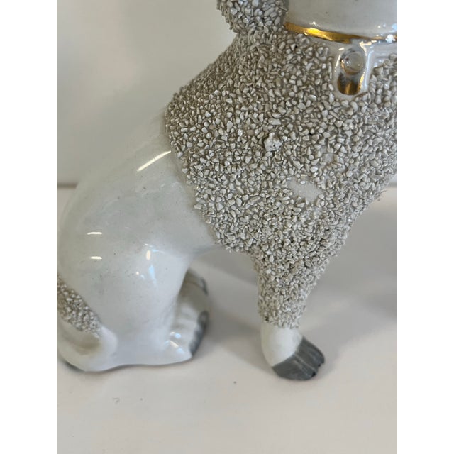 English Late 19th Century Pair of Staffordshire Pottery Poodle Dog Figures For Sale - Image 3 of 10