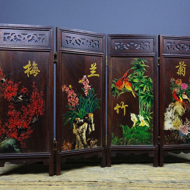 1950s Vintage Suanzhi Wood 4-Panel Table Screen, Hand Painted Plum Orchid Bamboo Chrysanthemum For Sale - Image 5 of 9