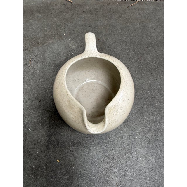 1960s Vintage Heath Pottery Usa Ceramic Creamer Cream Speckled Brown Glaze For Sale - Image 5 of 6
