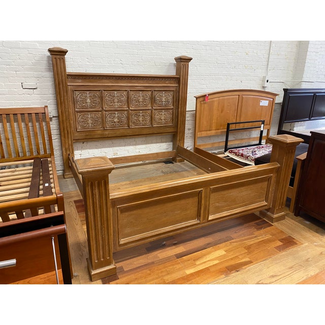 California King Size Drexel Heritage Bel Aire Collection Pine White