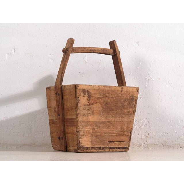 Antique oriental basket (c.1900) Dimensions: Length: 39 cm Depth: 35 cm Height: 58 cm Style: Primitive Materials and...