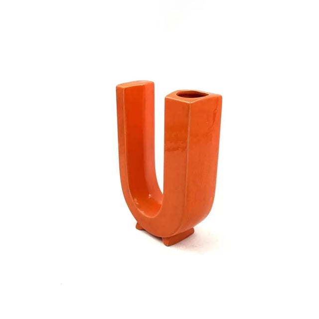 Space Age Orange U Letter Shaped Ceramic Solifleur Vase by Marcel Radureau, 1970 For Sale - Image 6 of 11