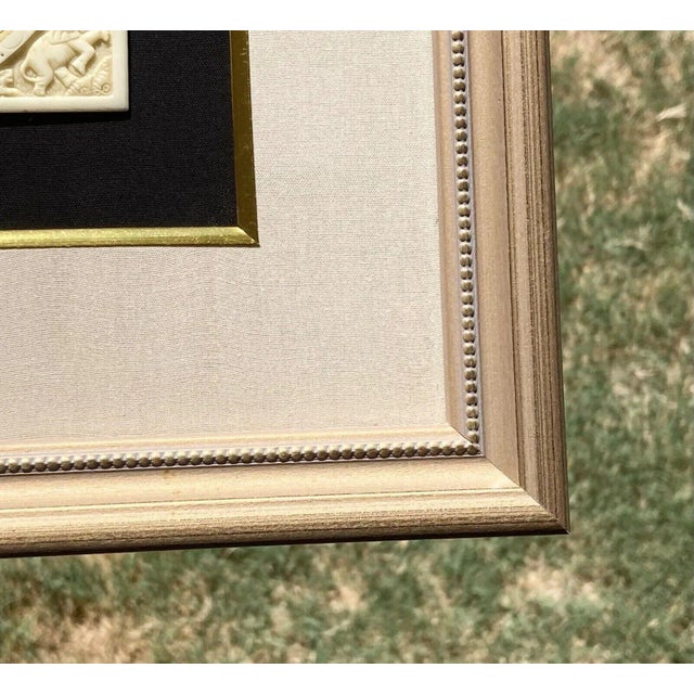 1990s Handmade Miniature Rajasthani Ambari Dasara Elephant Framed Carved Plaque For Sale - Image 4 of 5