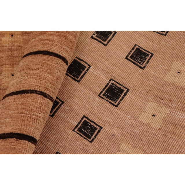 Tan Boho Chic Ziegler Tan Black Hand-Knotted Wool Rug - 6'1'' X 8'8'' For Sale - Image 8 of 8