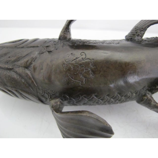 Japanese Okimono Carp Koi Fish Bronze Meiji Sculpture For Sale - Image 12 of 13