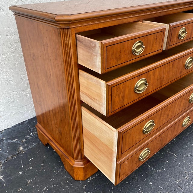 Vintage Drexel Yorkshire Collection American Dresser with 7 Drawers