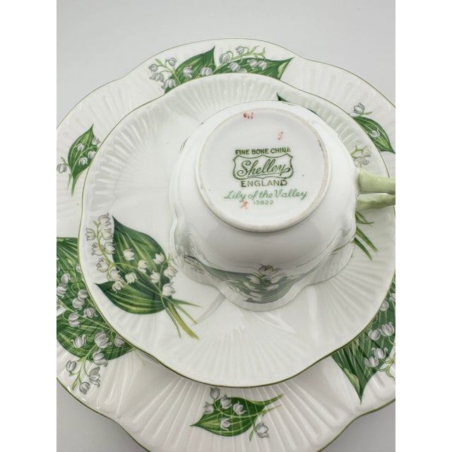 Green Shelley Lily of the Valley Dainty Cup, Saucer and Plate, Vintage English Bone China 3 Piece Tea Set For Sale - Image 8 of 8